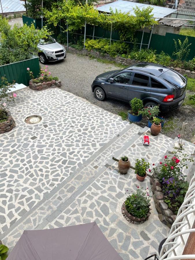 Borjomi Apartments Apart Hotel ภายนอก รูปภาพ