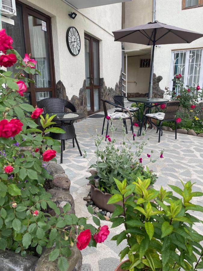 Borjomi Apartments Apart Hotel ภายนอก รูปภาพ
